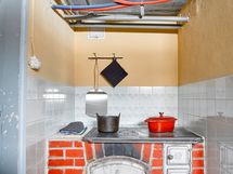 Leivinuuni/puuliesi.