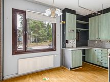 Keittiössä on tilaa ruokapöydällekin