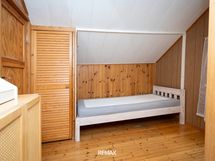 Yläkerran makuuhuone