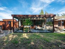 185m2 kattoterassi.