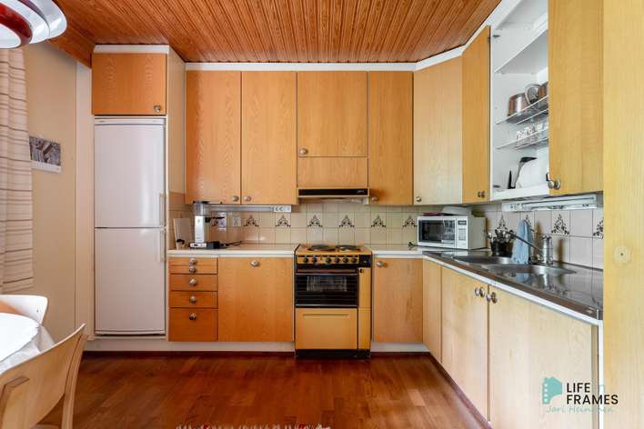 Rivitalo, 4h+k+s, 133,5 m², Keituri - Näkymä 4