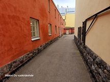 sisäpihan käytävä