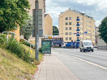 Bussipysäkille kävelee asunnolta muutamassa minuutissa.