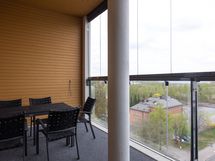 Saunaosaston parveke, josta näkymä Näsijärvelle. 