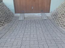 Ramppi autotalliin