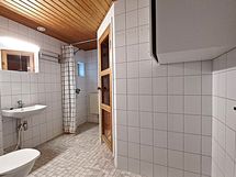 Kylpyhuone, sauna ja wc