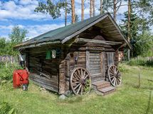 Vanha hirsiaitta