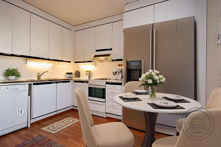 Kerrostalo, 2h+k+s+erill.wc+lasitettu parveke, 62 m², Janka, Tampere