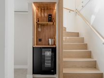 Alemman kerroksen tiloja