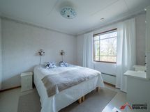 4. Makuuhuone