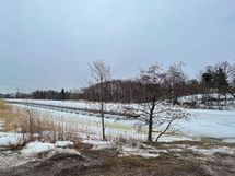 Alueelta löytyy myös hyvät ulkoilumaastot.