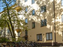 Sisäpihalla onnistuu myös polkupyörien sälytys