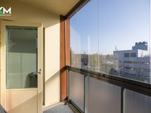 Ylimmän kerroksen avaraa näkymää