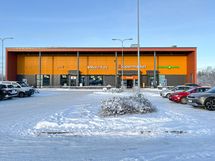 K-Supermarket Lasihytti asunnolta kävellen 1km.