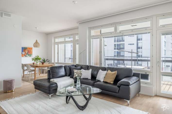Kerrostalo, 4h+k+s+khh+v+erill.wc+parv. (Yj: 4h, kt, s), 112,5 m², Tapiola