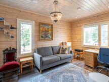 Kuvan talon toisesta makuuhuoneesta