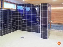 Taloyhtiön kylpyhuone