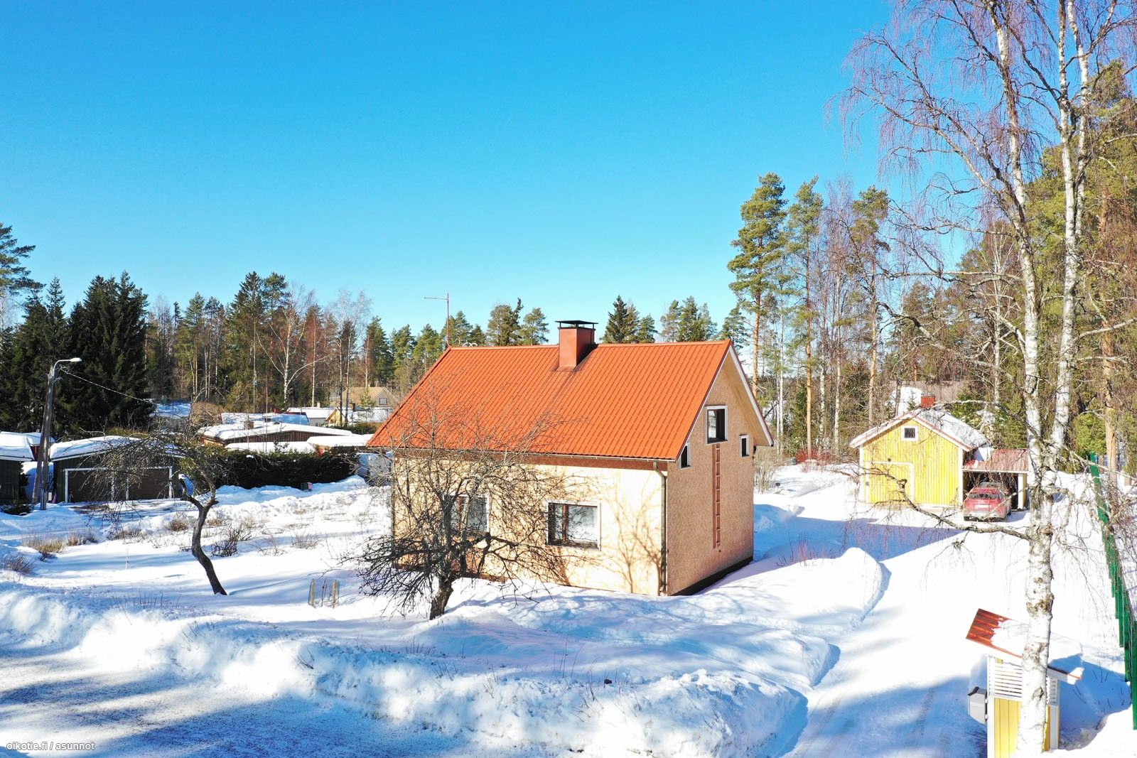 100 m² Koulukatu 4, 41160 Jyväskylä 3mh, olohuone, keittiö, wc, sauna,  kylpyhuone, kuisti – Oikotie 17210510 – SKVL
