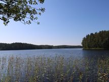 Järvinäkymä