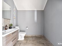 yläkerran wc
