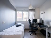 As 1 (5h+k+2kph+khh). Makuuhuone 2/4