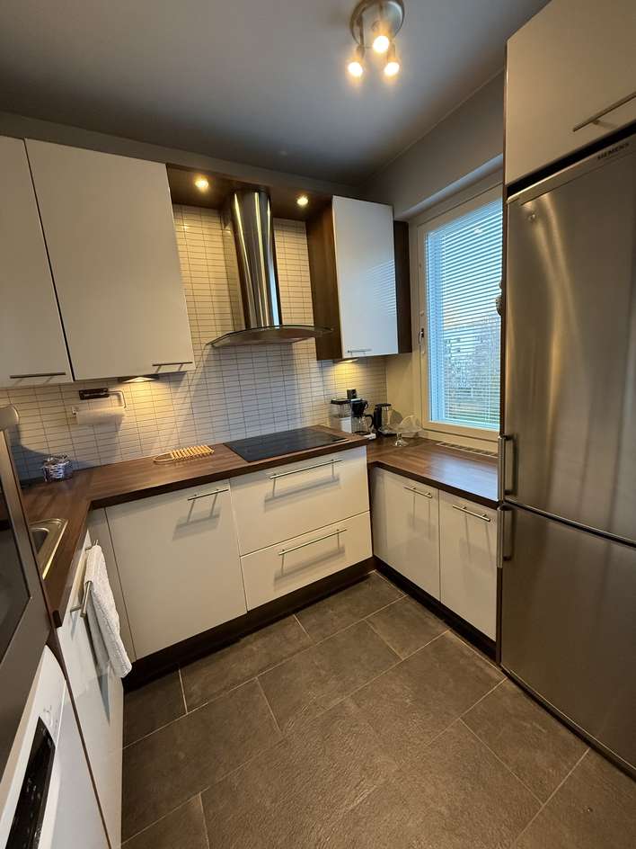 Kerrostalo, Kalustettu 1h + kk + kh + parveke, 33 m², Tapiola, Espoo