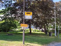 Bussipysäkki lähietäisyydellä.