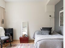 Alakerran makuuhuone