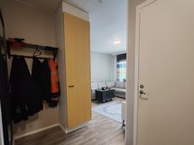 Eteinen