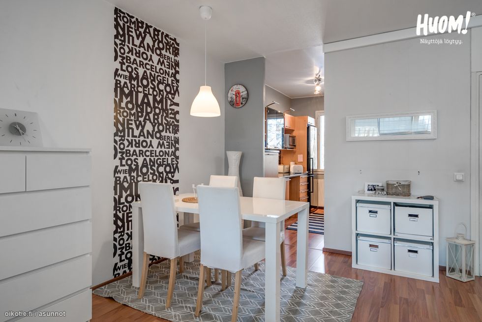 Hirviö munaa homo seksiä