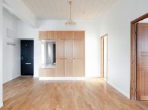 Asunnon sisääntulo