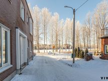 Näkymä ulko-ovelta Vanajavedelle