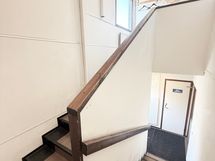Kuva porrsakäytävästä (2)
