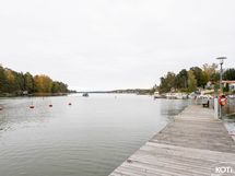 Näkymä taloyhtiön laiturilta