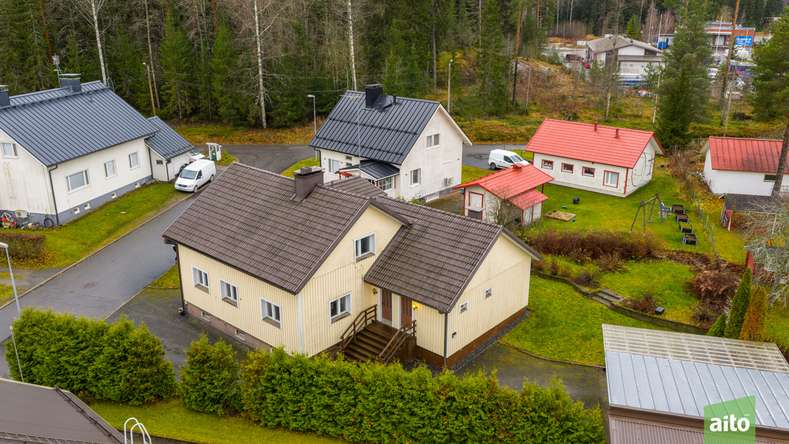 Omakotitalo, 7h, k, s, varastot, 230/270 m², Kirjala - View 3