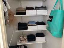 Makuuhuoneen 1/3 ja 2/3 yhteydessä on tilavat vaatekaapit