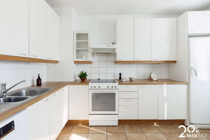 Kerrostalo, 4h,k,p (lasitettu), 91,4 m², Pohjois-Haaga – pohled 4