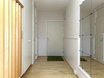 Eteinen