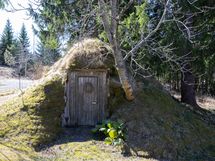 Maakellari/ Jordkällare