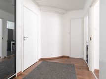 Eteinen