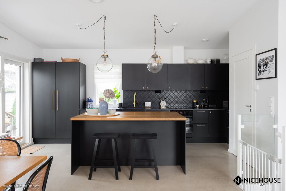 Tyylikäs, moderni keittiö