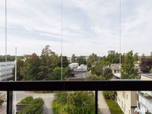 Ylimmän kerrokset avarat parvekenäkymät