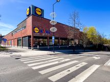 Lidl Koivukylä on muutaman minuutin kävelymatkan päässä asunnolta.