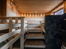Puulämmitteinen sauna