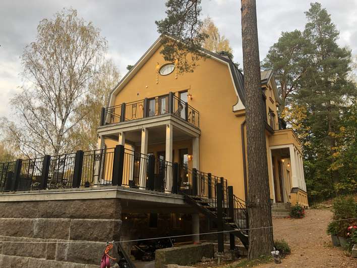 Omakotitalo, 1h + avok + makuuparvi (korkeus 190cm) + kph + et + parveke, 36 m², Pukinmäki, Helsinki