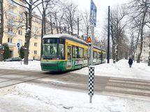 Alueella on hyvät liikenneyhteydet.