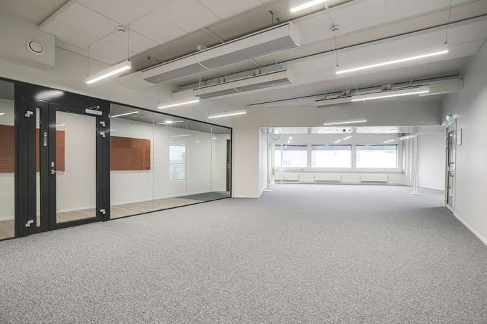 Liiketila, 128 m², Leppävaara, Espoo