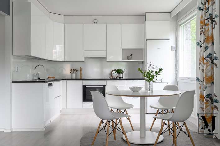 Kerrostalo, 2h,k,s,kph/wc, lasitettu parveke, 63,5 m², Intiö, Oulu