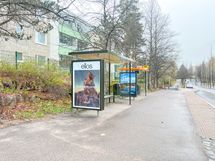 Hyvät kulkuyhteydet vierestä.