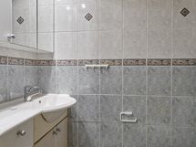 Erillinen WC.